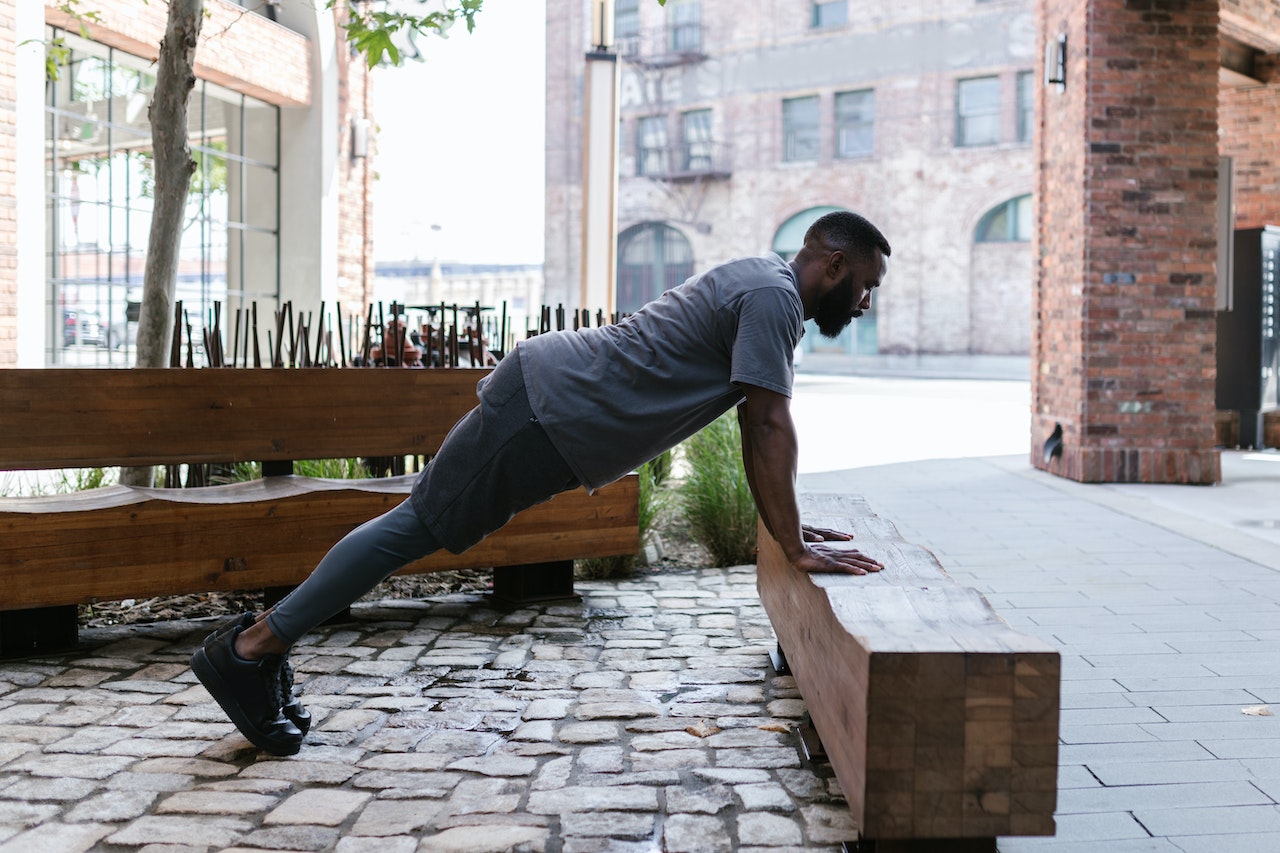 Pushup outdoors